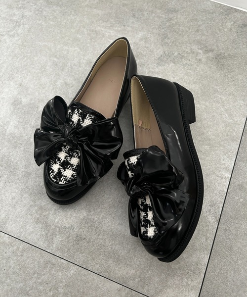 WEGO（ウィゴー）の「WEGO/リボンローファー（ローファー・レディース・ブラック系その他2/アイボリー/ブラック・MEDIUM/LARGE）」の3枚目の写真