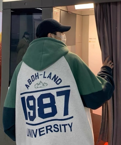 ROOPTOKYO（ループトウキョウ）の「▲バックプリントラグランパーカー オーバーサイズ（パーカー・メンズ・ベージュ/ネイビー・2XL/XL/L）」の10枚目の写真