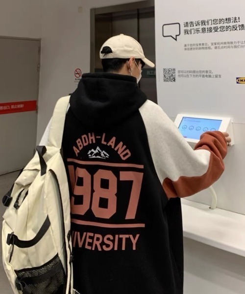 ROOPTOKYO（ループトウキョウ）の「▲バックプリントラグランパーカー オーバーサイズ（パーカー・メンズ・ベージュ/ネイビー・2XL/XL/L）」の15枚目の写真