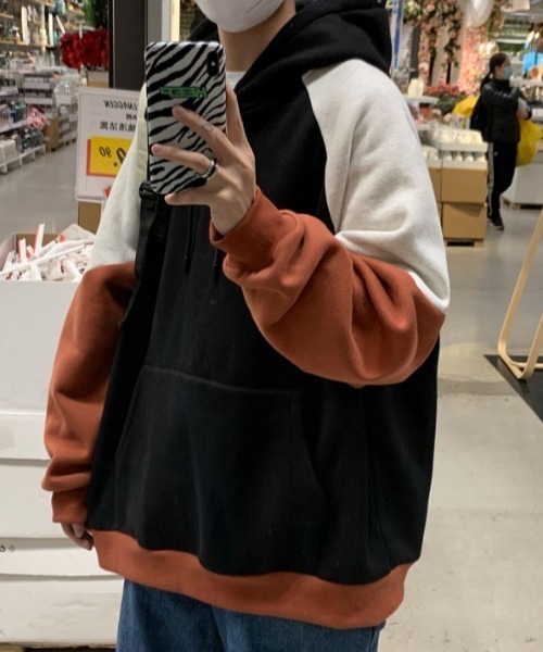 ROOPTOKYO（ループトウキョウ）の「▲バックプリントラグランパーカー オーバーサイズ（パーカー・メンズ・ベージュ/ネイビー・2XL/XL/L）」の13枚目の写真