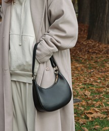 COURO（コウロ）の「ハーフムーンホーボーバッグ（ハンドバッグ）」