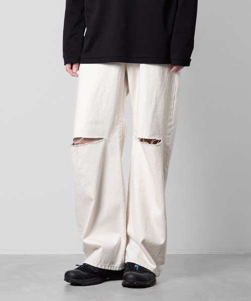 ATTACHMENT 11oz デニム ワイド カーブジーンズ オフホワイト M ATTACHMENT（アタッチメント）の「11oz デニム ワイド カーブ