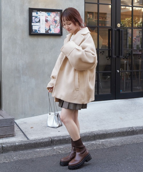 w closet(ダブルクローゼット)の「シャギーコート(ダウンジャケット/コート・レディース・グレー/アイボリー/チェック・FREE)」の10枚目の写真