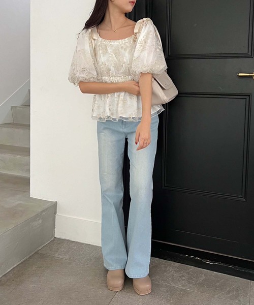 one after another NICE CLAUP(ワンアフターアナザーナイスクラップ)の「リボンオフショルブラウス(シャツ/ブラウス・レディース・サックスブルー/ブラック/ピンクベージュ/アイボリー・FREE)」の7枚目の写真