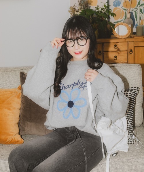 nemne store（ネンネストア）の「【Sharply ♯ / Flutter ♭コラボ】《低身長サイズ/メンズサイズあり》サガラ刺繍裏毛スウェット（スウェット・レディース・ネイビー/オートミール・SMALL/MEDIUM/LARGE）」の3枚目の写真