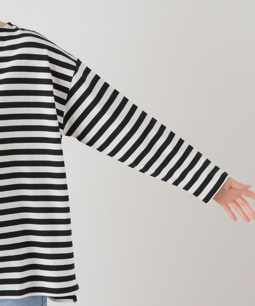 JOURNAL STANDARD LUXE(ジャーナルスタンダード ラックス)の「ボーダー ボートネックプルオーバー(Tシャツ/カットソー・レディース・ブラック/サックスブルー/ベージュ/マスタード・FREE)」の6枚目の写真