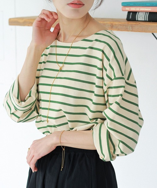 Crisp(クリスプ)の「ボートネックボーダーTシャツ(Tシャツ/カットソー・レディース・グリーン/ピンク/チャコール/ブラック・FREE)」の3枚目の写真