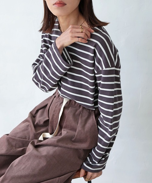 Crisp(クリスプ)の「ボートネックボーダーTシャツ(Tシャツ/カットソー・レディース・グリーン/ピンク/チャコール/ブラック・FREE)」の6枚目の写真