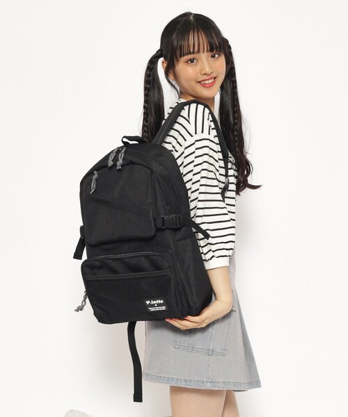 PINK-latte（ピンクラテ）の「◆【容量約24l】切り替えフラップポリリュック（バックパック/リュック・キッズ・ブラック/ライトブルー・00）」の3枚目の写真