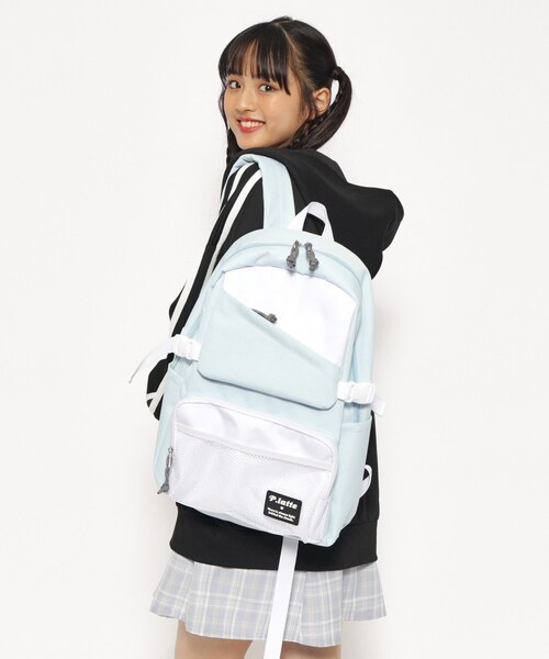 PINK-latte（ピンクラテ）の「◆【容量約24l】切り替えフラップポリリュック（バックパック/リュック・キッズ・ブラック/ライトブルー・00）」の5枚目の写真
