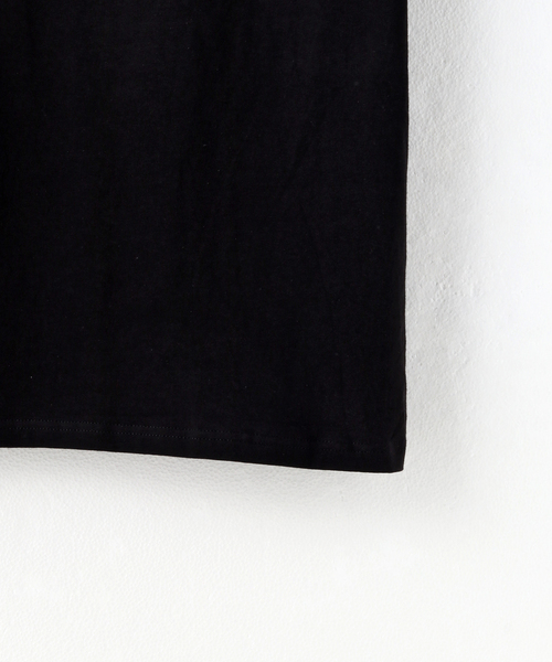 PLEASURES(プレジャー)の「【PLEASURES / プレジャー】GIFT T-SHIRT(Tシャツ/カットソー・メンズ・ホワイト/ブラック・LARGE/MEDIUM)」の9枚目の写真