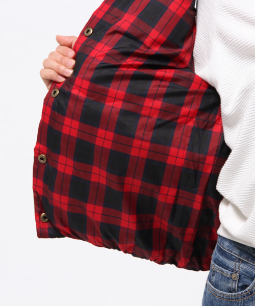 WEGO（ウィゴー）の「WEGO/リバーシブル中綿ベスト（ダウンベスト・レディース・グレー/インディゴブルー・FREE）」の5枚目の写真