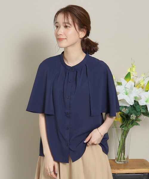 ITS'DEMO（イッツデモ）の「◆【体型カバー／通勤】ケープ風ブラウス（シャツ/ブラウス・レディース・グリーン系/ネイビー/オフホワイト・00）」の18枚目の写真