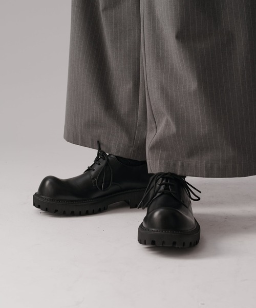 Lui's（ルイス）の「レースアップボリュームシューズ（ブーツ・メンズ・ブラック・42/41/43）」の2枚目の写真