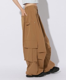 Anui | 【UNISEX/3サイズ展開】タックパラシュートパンツ(カーゴパンツ)