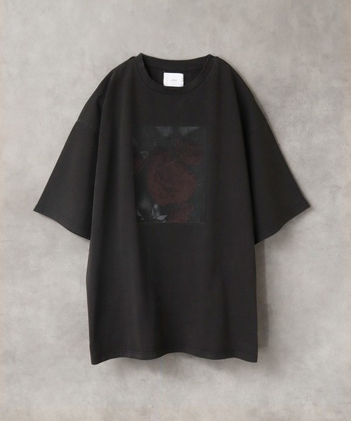 welise（ウェライズ）の「【welise by 犬飼京】アソートモードフラワープリントヴィンテージピグメントオーバーサイズ半袖Tシャツ（Tシャツ/カットソー・メンズ・ブラック系その他3/ブラック系その他/ブラック系その他2・M/S/L）」の4枚目の写真