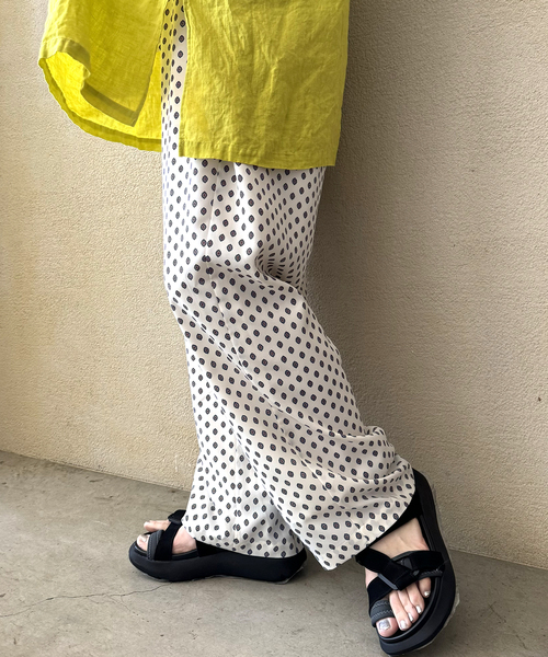 JOURNAL STANDARD LUXE（ジャーナルスタンダード　ラックス）の「コモンプリント イージーテーパーパンツ（その他パンツ・レディース・ネイビー/ホワイト・FREE）」の6枚目の写真