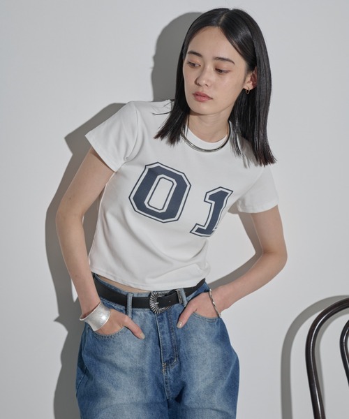 MERLOT（メルロー）の「ナンバリングTシャツ（Tシャツ/カットソー・レディース・ライトブルー/イエロー/ホワイト・FREE）」の8枚目の写真