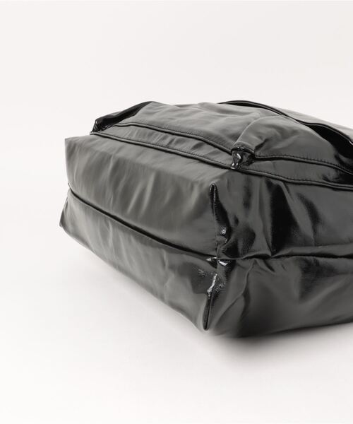 FOREVER 21(フォーエバー トゥエンティーワン)の「ビッグショルダーバッグ(ショルダーバッグ・レディース・ブラック/シルバー・FREE)」の5枚目の写真