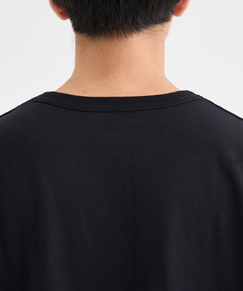 TAAKK（ターク）の「【TAAKK/ターク】FLOWER PRINT T-SHIRTS（Tシャツ/カットソー・メンズ・ホワイト/ブラック・2/3）」の16枚目の写真