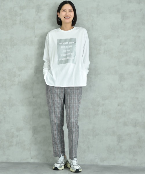 INTERPLANET(インタープラネット)の「箔プリントラウンドヘムロンT(Tシャツ/カットソー・レディース・グレー/オフホワイト/ブラック・FREE)」の19枚目の写真