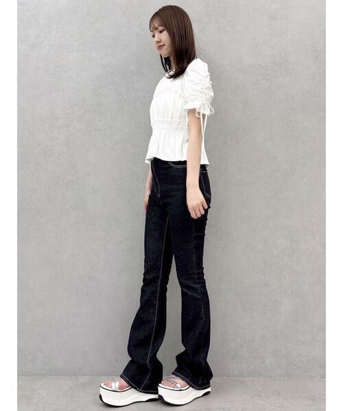 dazzlin(ダズリン)の「フリルギャザーデザインTシャツ(Tシャツ/カットソー・レディース・ピンク/ブラック/オフホワイト・FREE)」の12枚目の写真