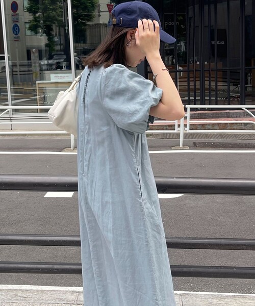 fredy emue（フレディエミュ）の「コットンリネンバルーンスリーブワンピース（ワンピース・レディース・ブラック/グレイッシュブルー/キャメル・38）」の11枚目の写真