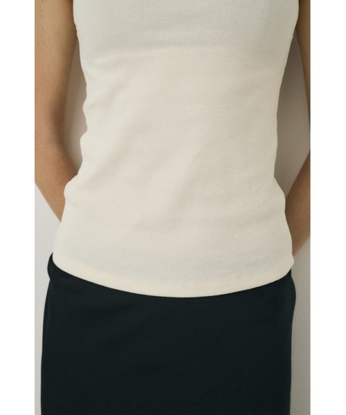 M_（エムアンダーバー）の「オーガニックコットン×リサイクルポリエステルチュールの2WAYタンクトップ（タンクトップ・レディース・ブラック/ライトベージュ/グリーン・FREE）」の9枚目の写真