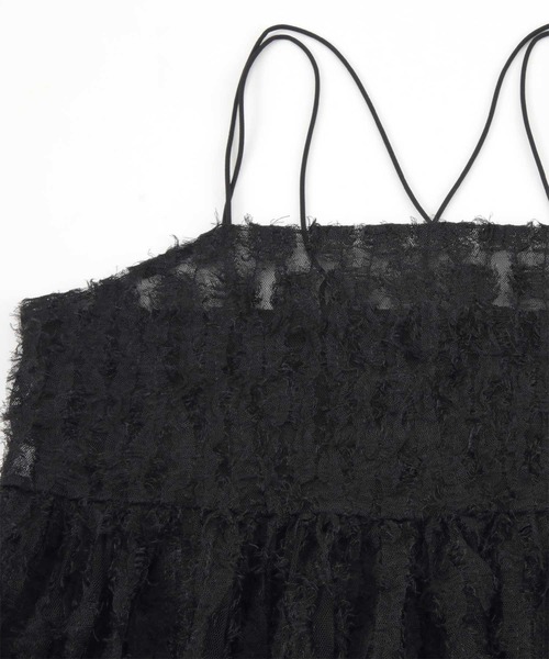 titivate(ティティベイト)の「フェザーチュールキャミソールトップス(キャミソール・レディース・オフホワイト/ブラック・M)」の8枚目の写真