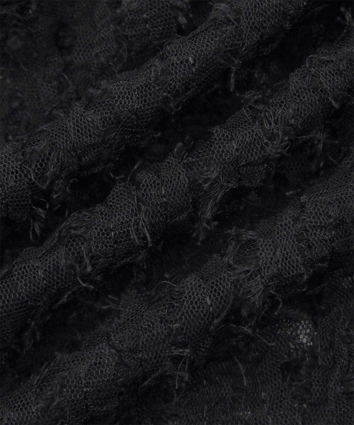 titivate(ティティベイト)の「フェザーチュールキャミソールトップス(キャミソール・レディース・オフホワイト/ブラック・M)」の4枚目の写真