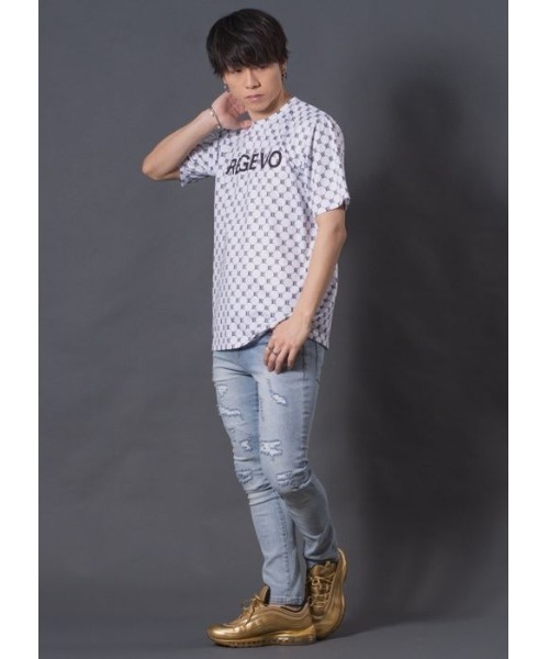RE730(アールイーセブンサーティー)の「【REGIEVO】ロゴモノグラム Tシャツ(Tシャツ/カットソー・メンズ・ブラック/レッド/オフホワイト・X-LARGE/LARGE/MEDIUM)」の8枚目の写真