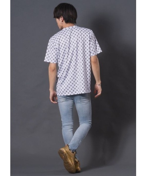 RE730(アールイーセブンサーティー)の「【REGIEVO】ロゴモノグラム Tシャツ(Tシャツ/カットソー・メンズ・ブラック/レッド/オフホワイト・X-LARGE/LARGE/MEDIUM)」の9枚目の写真