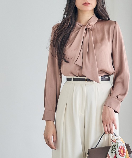 12Twelve Agenda（トゥエルブ　アジェンダ）の「【再入荷！ベストセラー】ねじりボウタイブラウス（シャツ/ブラウス・レディース・ネイビー/オフホワイト/ブルー/ミント/ブラウン/カーキ/アイボリー・M）」の4枚目の写真