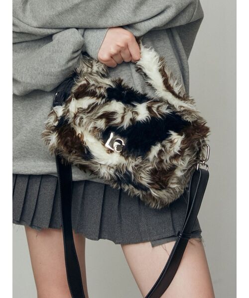 EMODA（エモダ）の「2トーンボアバッグ（ハンドバッグ・レディース・その他/ブラック・FREE）」の11枚目の写真