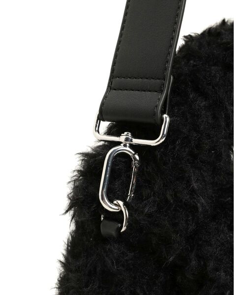 EMODA（エモダ）の「2トーンボアバッグ（ハンドバッグ・レディース・その他/ブラック・FREE）」の14枚目の写真