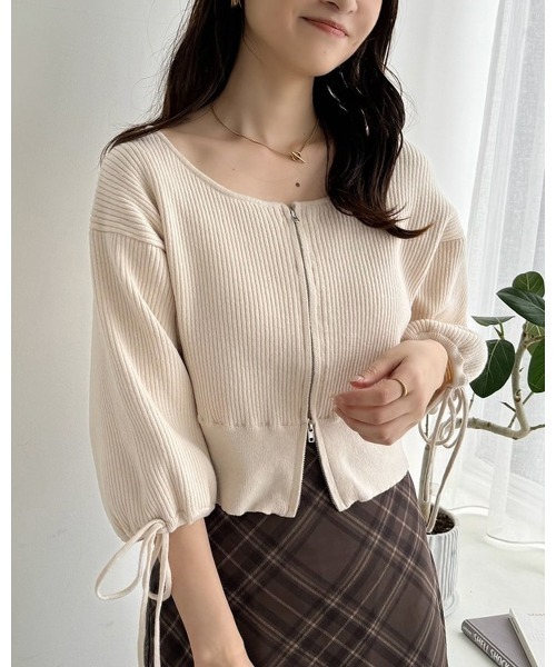 Cherie chuu(シェリーチュウ)の「【Cherie chuu】ダブルジップニット(ニット/セーター・レディース・ピンク/レッド/アイボリー/ブラック・FREE)」の1枚目の写真