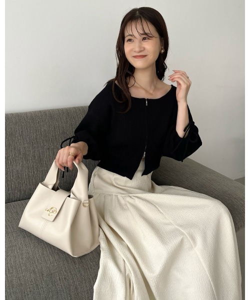 Cherie chuu(シェリーチュウ)の「【Cherie chuu】ダブルジップニット(ニット/セーター・レディース・ピンク/レッド/アイボリー/ブラック・FREE)」の15枚目の写真