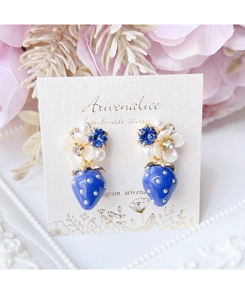 tone（トーン）の「【Arivenalice】全11色 milky strawberry フラワービジュー イヤリング(MA)（イヤリング・レディース・ブルー系その他/ホワイト/ブルー/オレンジ/ブラウン/グリーン/ピンク/レッド/パープル/イエロー/ブラック・FREE）」の5枚目の写真