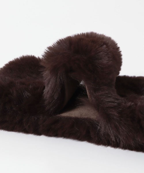 SENSE OF PLACE by URBAN RESEARCH（センスオブプレイスバイアーバンリサーチ）の「『WEB/一部店舗限定』ボリュームエコファーティペット（マフラー・レディース・ベージュ/ブラウン/モカ・ONE）」の16枚目の写真