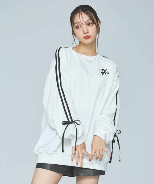 INGNI（イング）の「袖テープライン＆リボンスウェットチュニック（スウェット・レディース・ホワイト×ブラック/グレー×ホワイト/ブラック×ホワイト・M）」の2枚目の写真