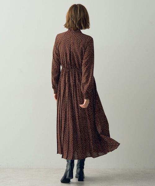 【セール】ランダムドット柄プリーツワンピース(ワンピース)|YECCA VECCA(イェッカヴェッカ) 【セール】ランダムドット柄プリーツワンピース(ワンピース)|YECCA VECCA(イェッカヴェッカ)