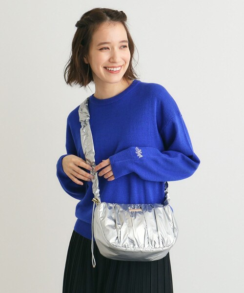 LAURA ASHLEY(ローラアシュレイ)の「カームスデン ポピー柄 バッグ(ショルダーバッグ・レディース・ゴールド/シルバー・00)」の2枚目の写真
