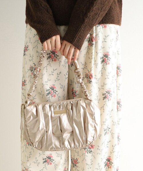 LAURA ASHLEY(ローラアシュレイ)の「カームスデン ポピー柄 バッグ(ショルダーバッグ・レディース・ゴールド/シルバー・00)」の5枚目の写真