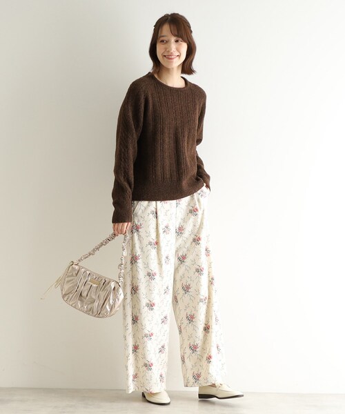 LAURA ASHLEY(ローラアシュレイ)の「カームスデン ポピー柄 バッグ(ショルダーバッグ・レディース・ゴールド/シルバー・00)」の6枚目の写真