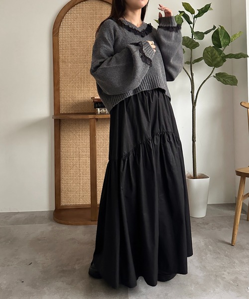 apres jour mignon(アプレジュールミニョン)の「フリルレースVニット【ZOZOTOWN限定アイテム】(ニット/セーター・レディース・ボルドー/チャコールグレー/ブラック・X-LARGE/フリー)」の14枚目の写真