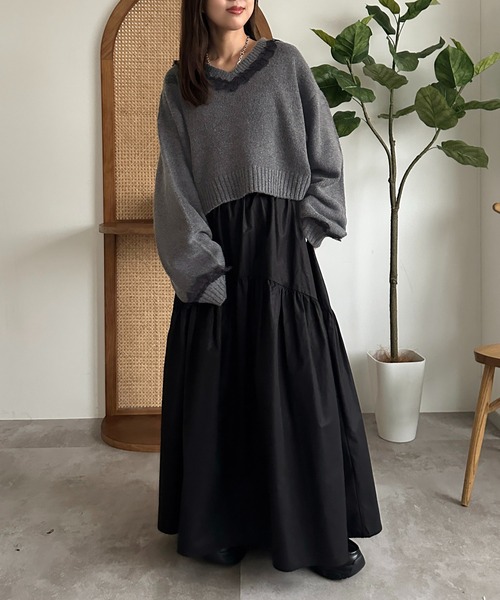apres jour mignon(アプレジュールミニョン)の「フリルレースVニット【ZOZOTOWN限定アイテム】(ニット/セーター・レディース・ボルドー/チャコールグレー/ブラック・X-LARGE/フリー)」の15枚目の写真
