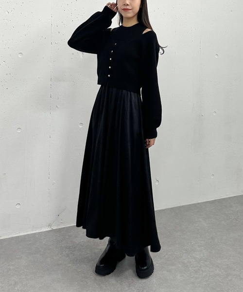 archives（アルシーヴ）の「オフショルニットカーディガン×ドッキングワンピースＳＥＴ（ワンピース・レディース・ブラック/ベージュ/グレー・MEDIUM）」の2枚目の写真