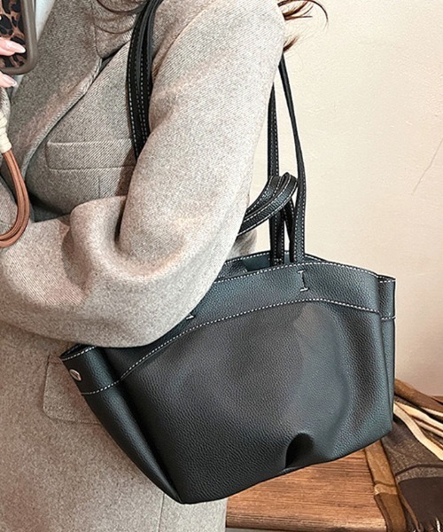 Futier land（フューティアランド）の「仕切りポーチ付き2wayバケットバッグ（ショルダーバッグ・レディース・ブラック/キャメル・FREE）」の18枚目の写真