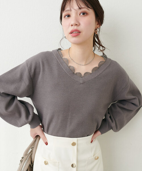 natural couture（ナチュラルクチュール）の「レース衿Vネックプル
