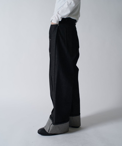 Lui's（ルイス）の「【Neucon/ニューコン】リベットデザインロールアップストレートデニムパンツ（デニムパンツ・メンズ・インディゴブルー/ブラック・2/1）」の17枚目の写真